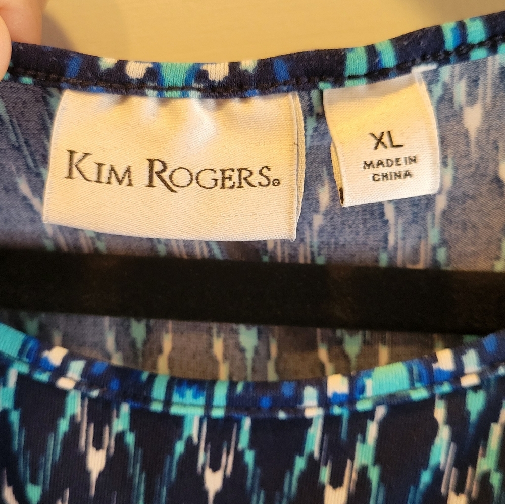 Sleeveless Blue Patterned Dress - Picture 3 of 4